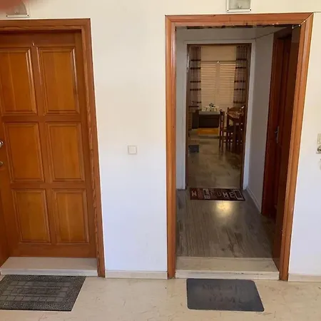 Διαμέρισμα Center Flat *